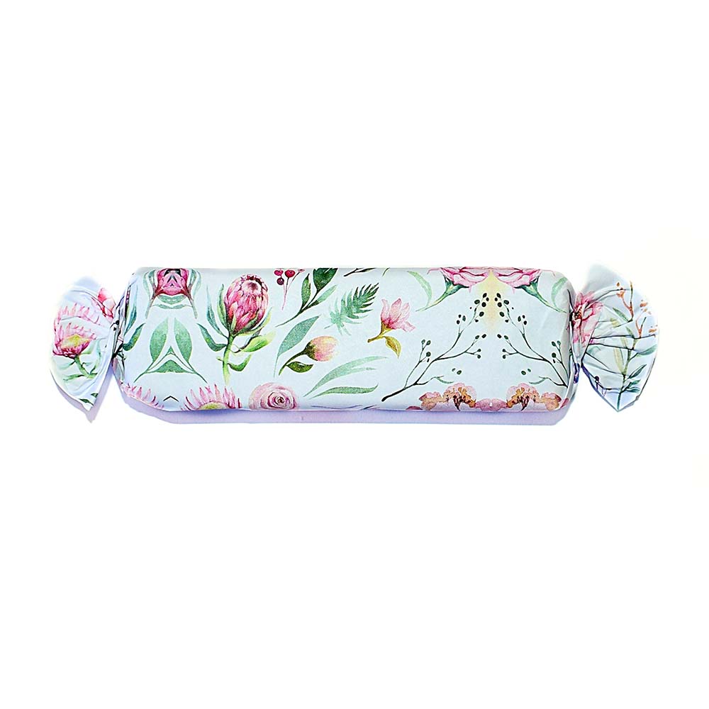 sweet temptations_0005_Soft Caramel Toffee with a Customised Proudly South African Protea Wrapper1 Fudgy Caramel Toffee Bar - "Proudly South African Protea" - Image 1